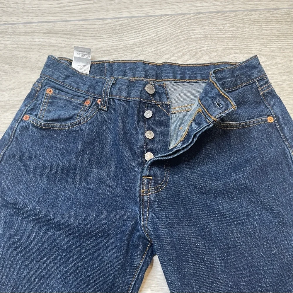 Levi’s 501 Button Fly Dark Wash Straight Denim Blue Jeans Men’s Size 30” Waist
